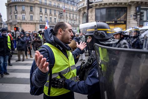 Cuộc Biểu tình Khủng Hoảng Chi Phí Sống năm 2018: Một Góc Nhìn Về Phong Trào Yellow Vest và Nguồn Gốc Của Nó