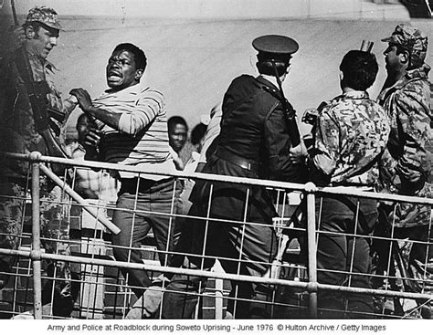  Cuộc Khởi Nghĩa Soweto 1976: Bạo Lực Phản Đối Chế Độ Apartheid Và Tiếng Vang Của Tình Yêu Tự Do