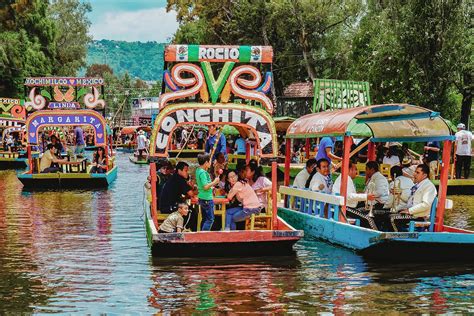  Cuộc Đánh Đập Bất Ngờ Tại Guadalajara: Sự Lên Ngang Của Người Anh Hùng Xochimilco